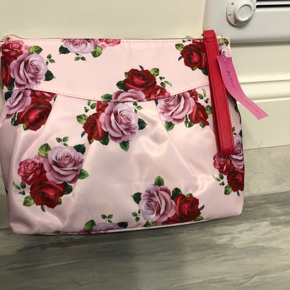📣HP📣Betsy Johnson Nylon Pleated Floral Wristlet - Picture 5 of 7